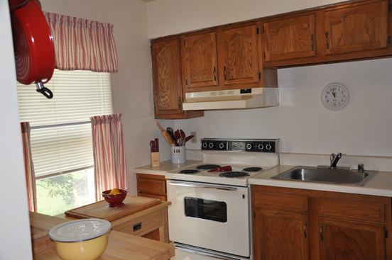 2 Bedroom / Kitchen